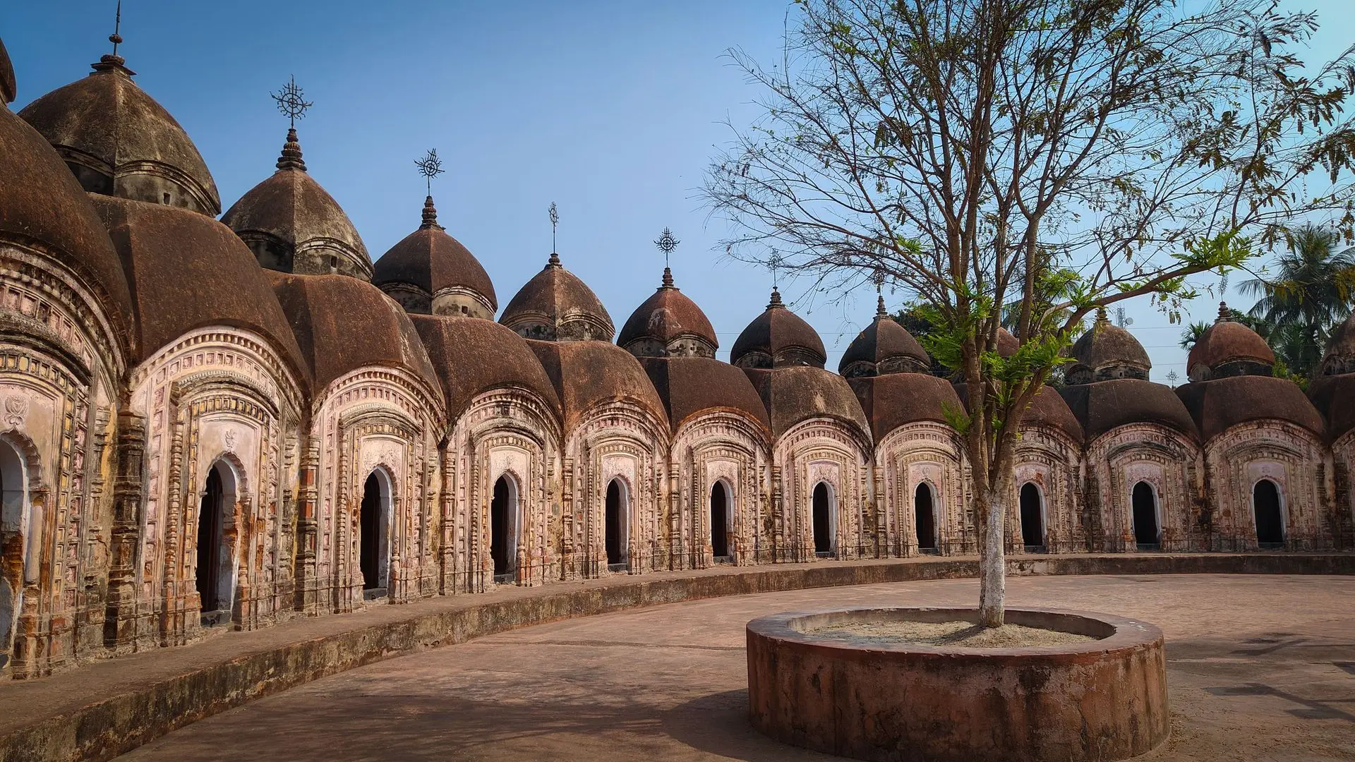 Kalna 108 shibmondir