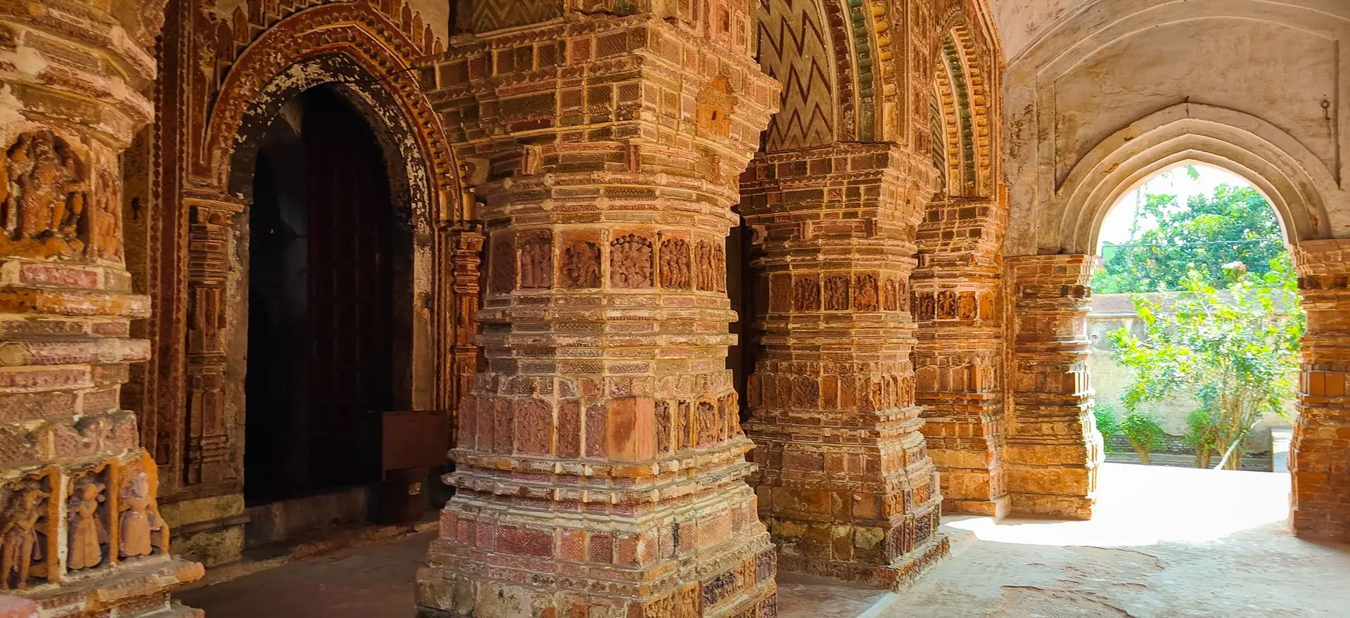 Kalna Krishnachandraji Temple