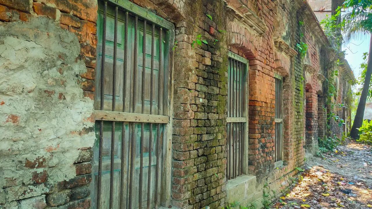 Chakdaha Roy Bari