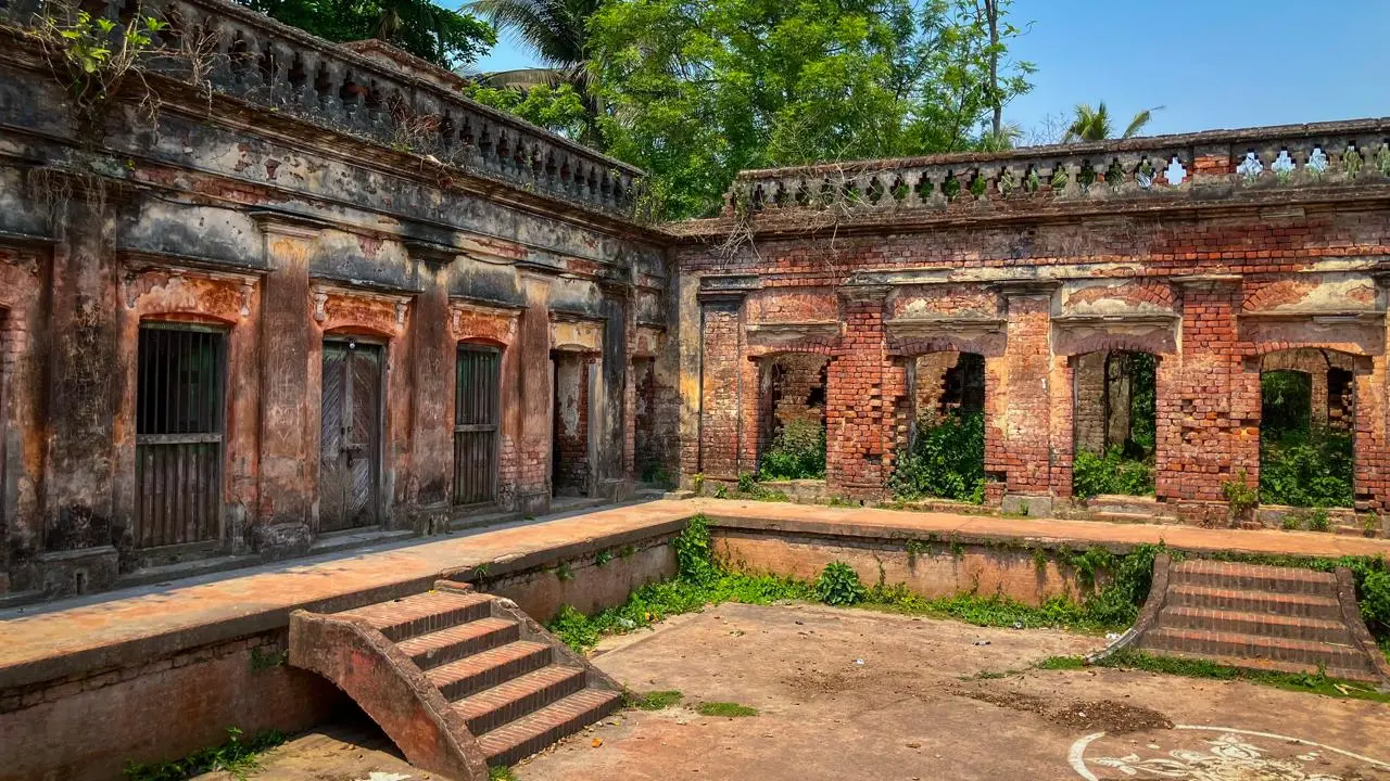 Chakdaha Roy Bari