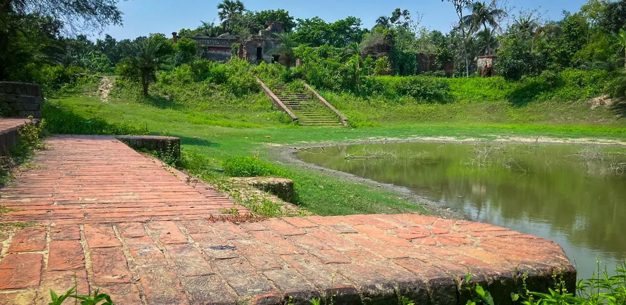Chakdaha Roy Bari