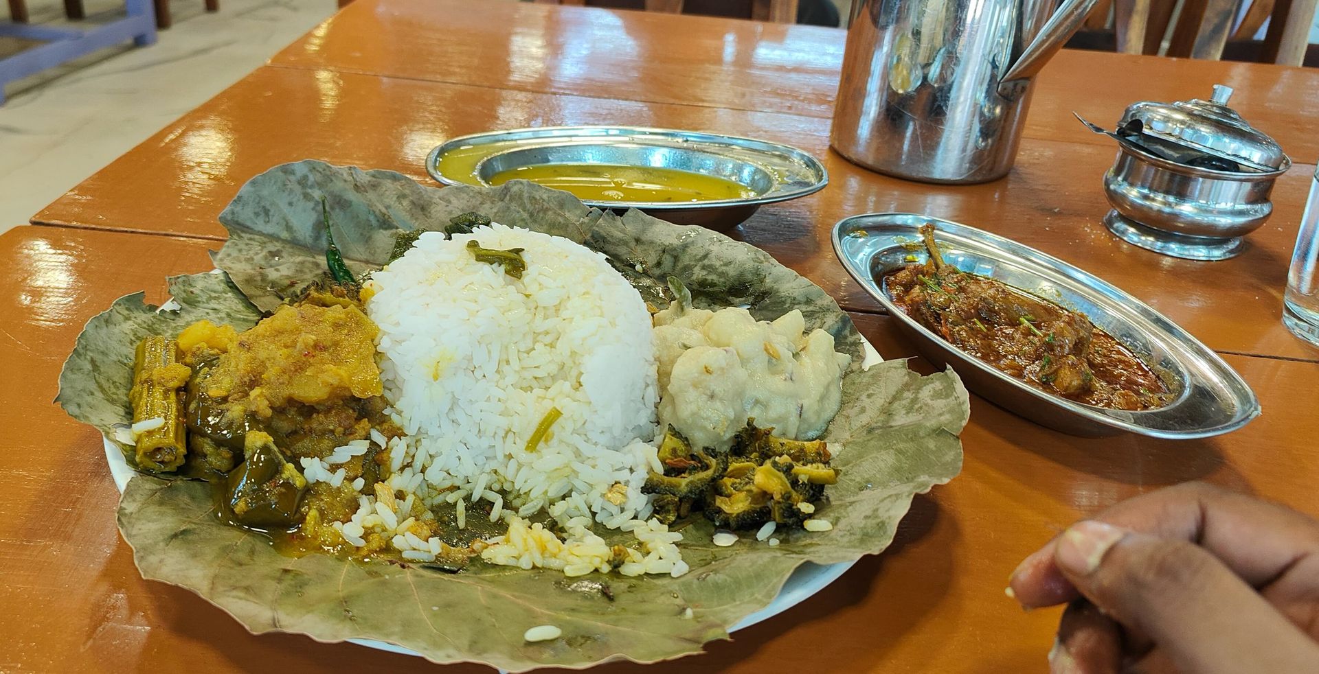 Lunch at Banalata Lunch at Banalata