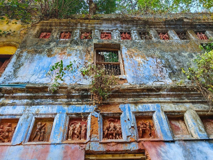 Within Narajole Rajbari