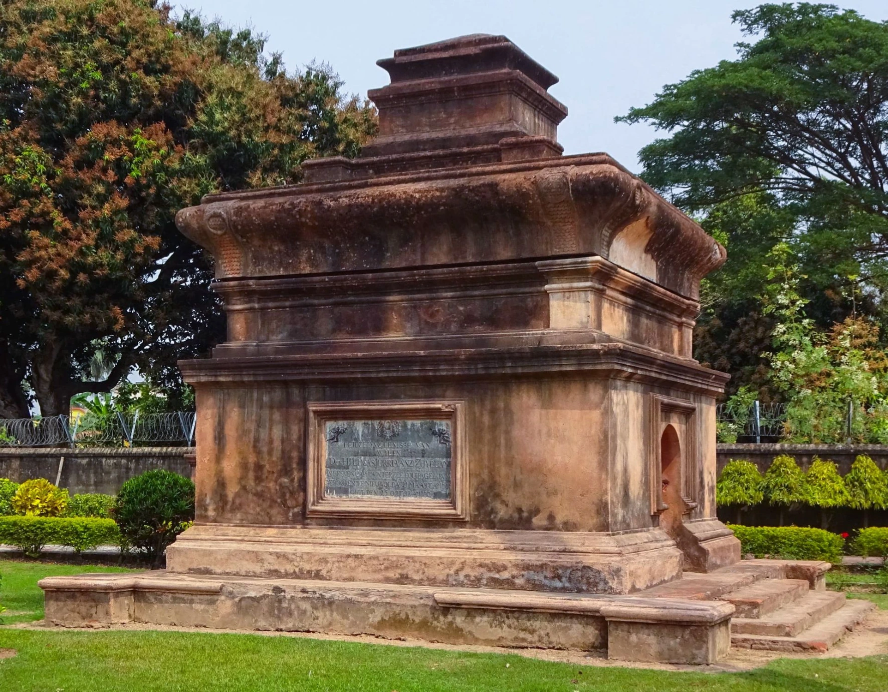 Dutch Cemetery, Chinsura