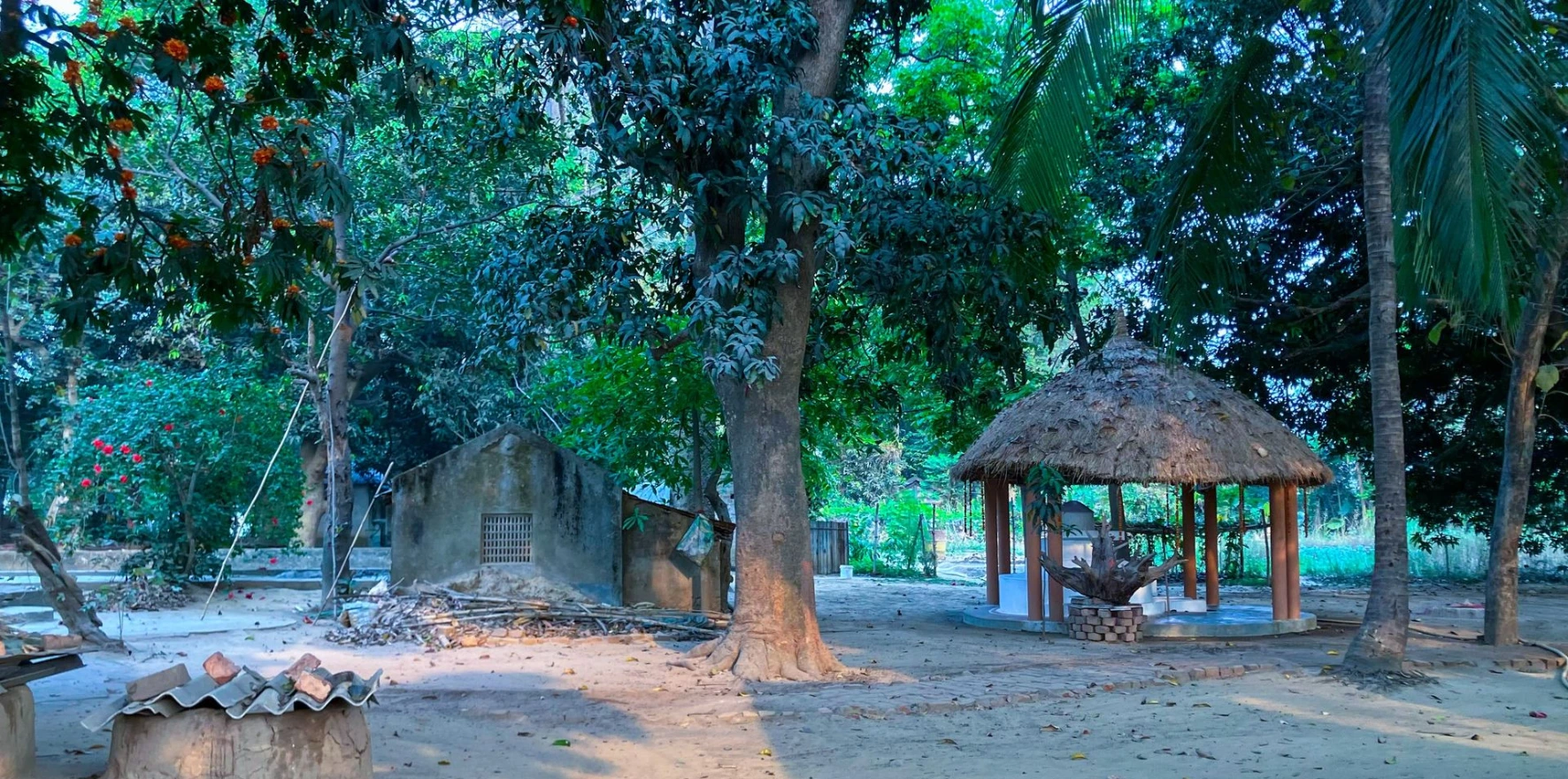 Biswamanobprem Panchabati Ashram