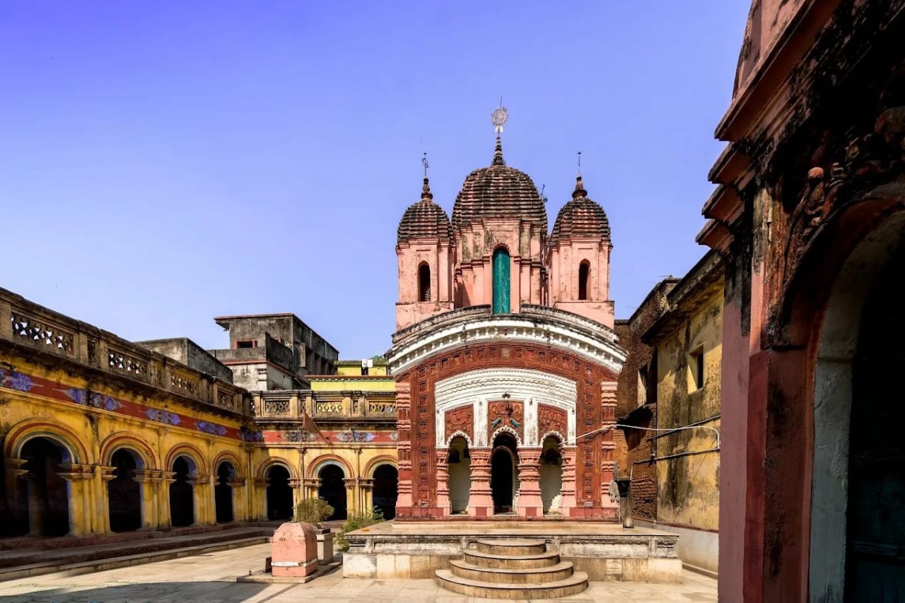 Damodar Mandir (Bara Taraph)
