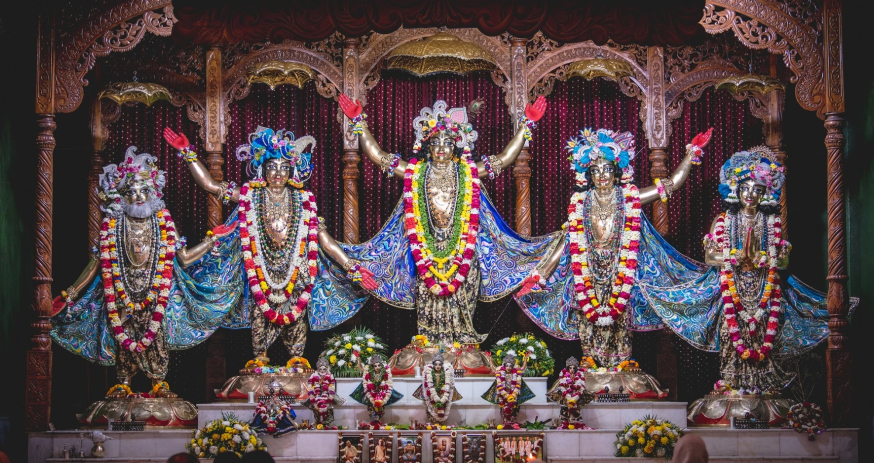 Sri Pancha-Tattva deities in Mayapur
