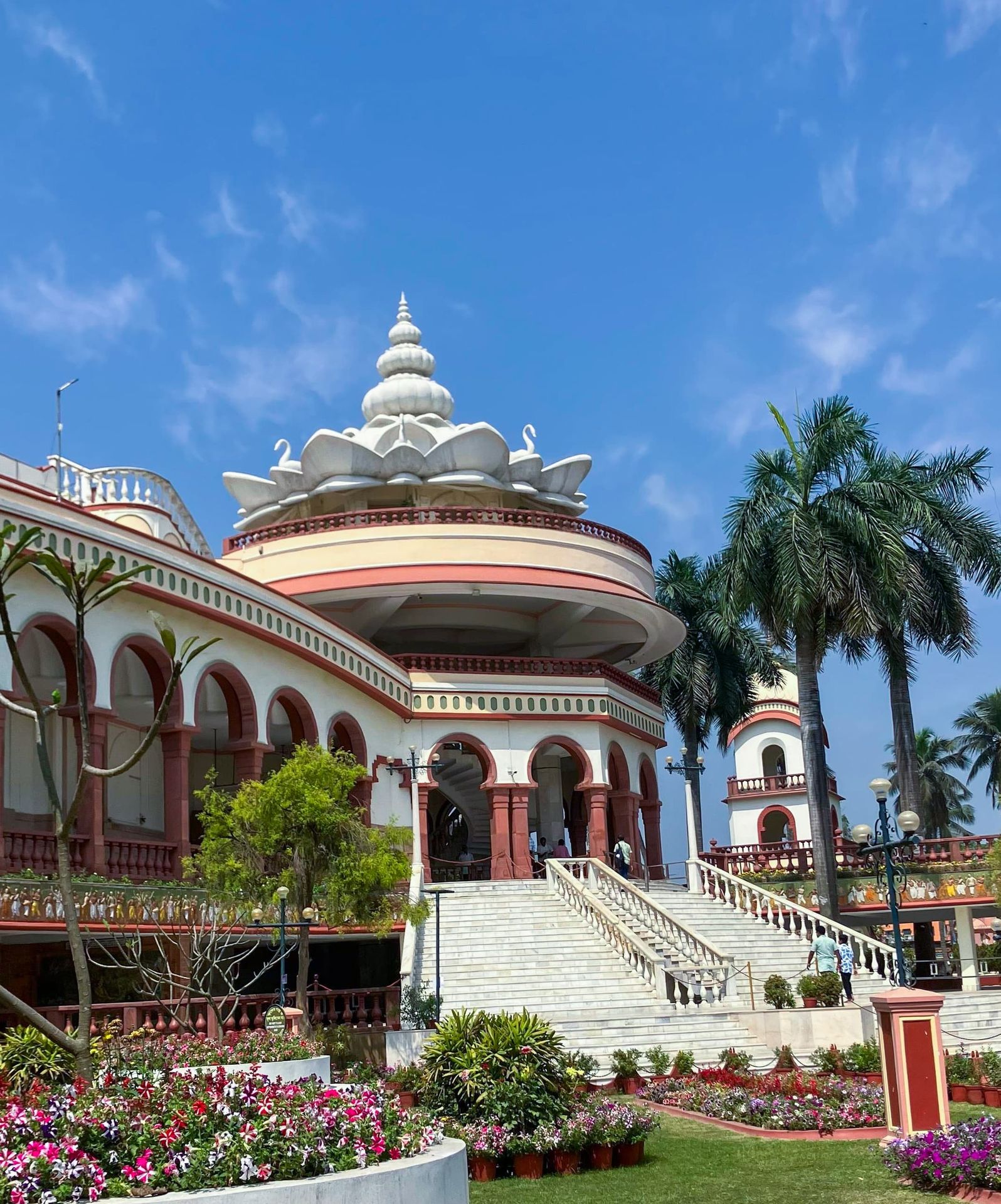 Srila Prabhupada Pushpa Samadhi Mandir
