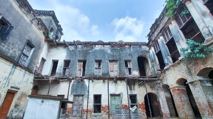 Amadpur Baghbari