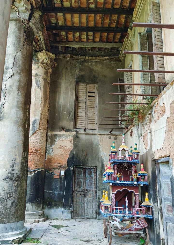 Mitra Mustafi mansion