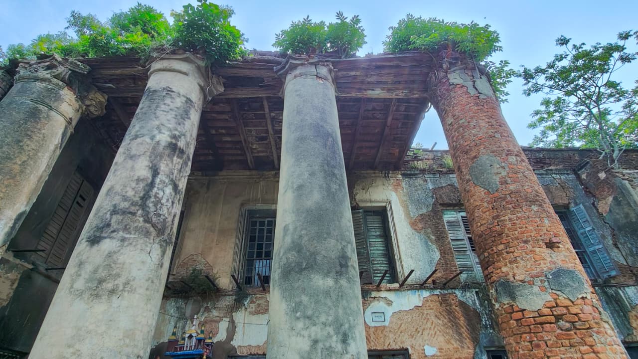 Mitra Mustafi mansion