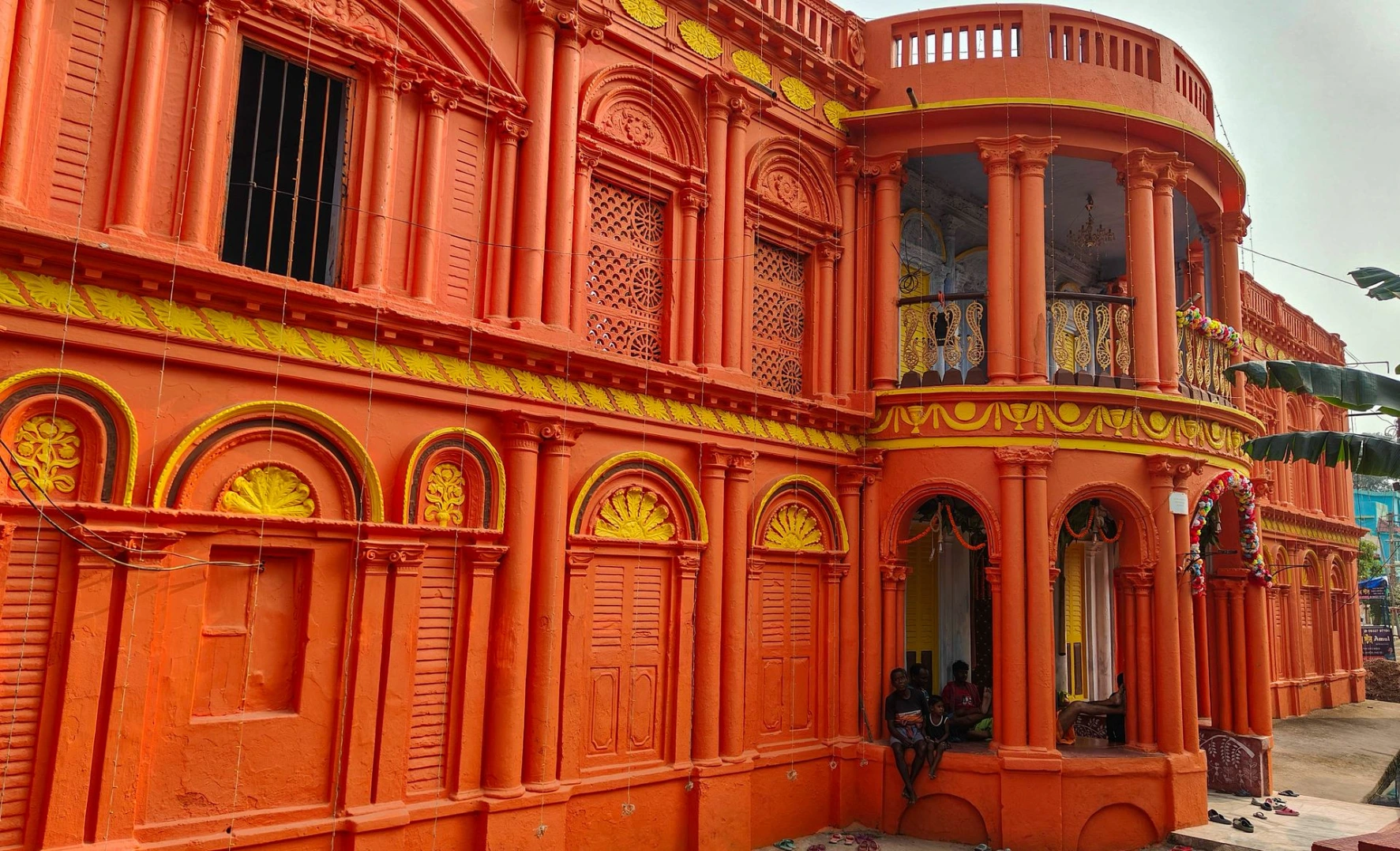 Mankar Biswas Bari